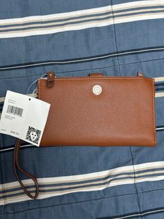 (Category: ) located in . Submitted by thriftopsandtees (Listing ID 1322393276, Image 1). Description: .
