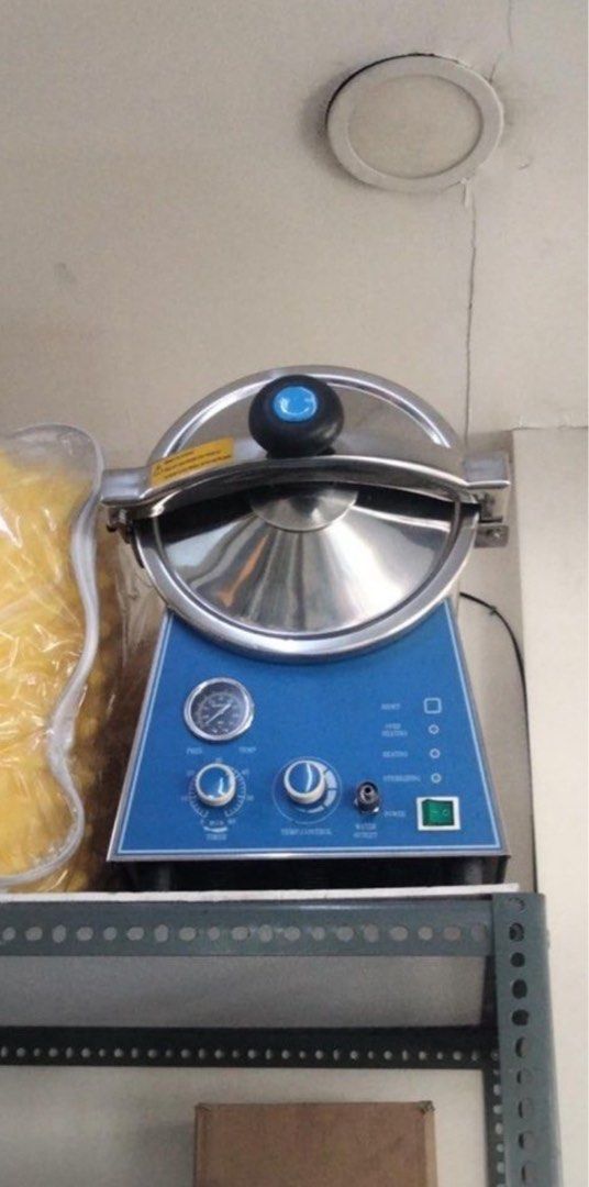 Autoclave Machine 16Liters (Category: Braces, Support & Protection) located in Manila. Submitted by vitalitymedcare.se (Listing ID 1322436578, Image 1). Description: Brandnew 16L.