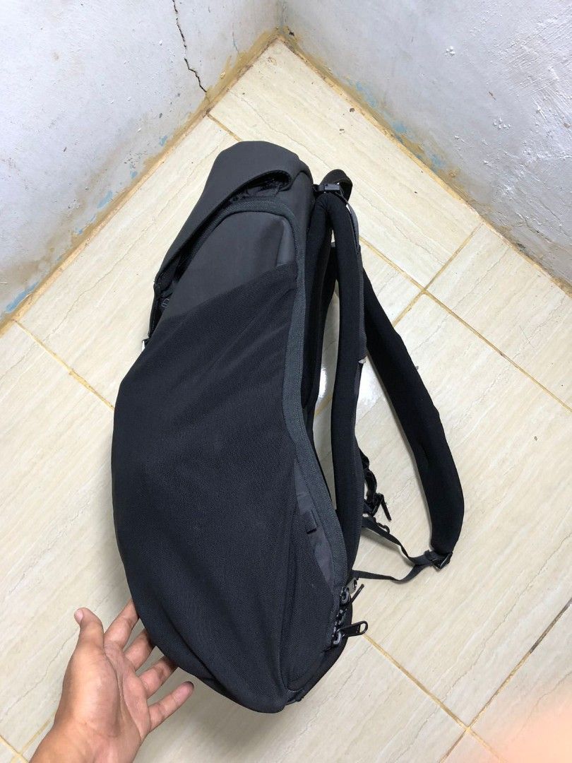 Backpack koala gear Fesyen Pria Tas Dompet Ransel di Carousell