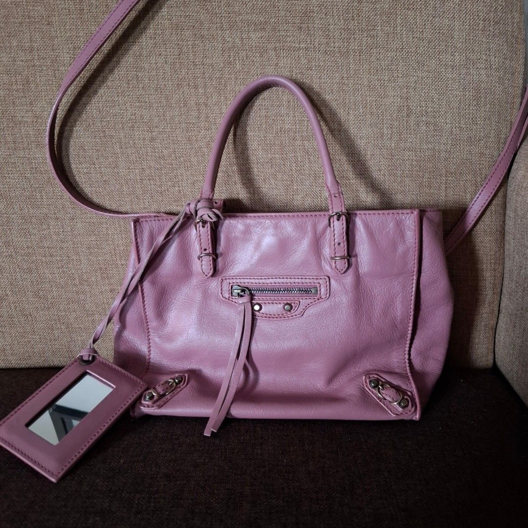 Balenciaga (Category: Luxury Bags & Wallets) located in Vigan. Submitted by kacheeng (Listing ID 1322461276, Image 3). Description: ‼️‼️SUPER SALE THIS WEEK ONLY‼️‼️ 💯 Authentic ‼️ ✨️ Balenciaga Pink Rose Bruyere Velo Bag 2012 🩷 2 in 1, sling and top handle Got this from Japan, super sale! 👌🏻.