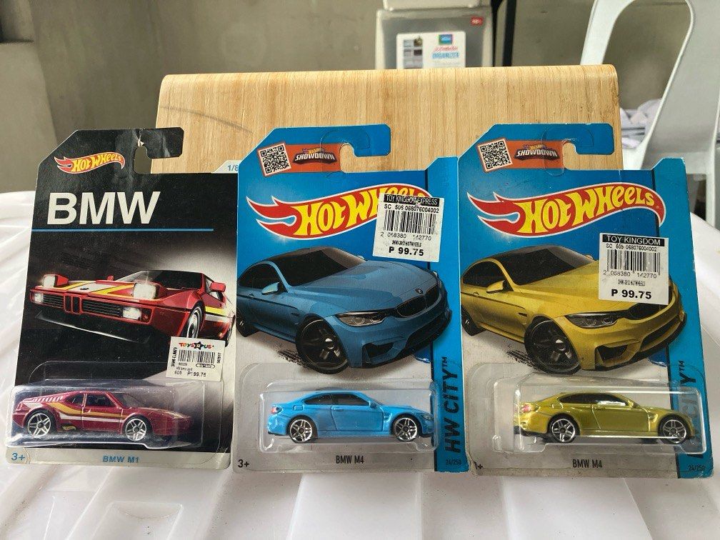 BMW - Hotwheels M4 and M1 (Category: Vehicle & Diecast Models) located in Quezon City. Submitted by oncelovedph (Listing ID 1322415295, Image 1). Description: Soft corners. Sold as a group (3pcs).