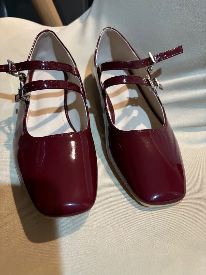 Burgundy square toe flats (Category: Flats & Sandals) located in Taguig. Submitted by plmae (Listing ID 1322531114, Image 2). Description: .
