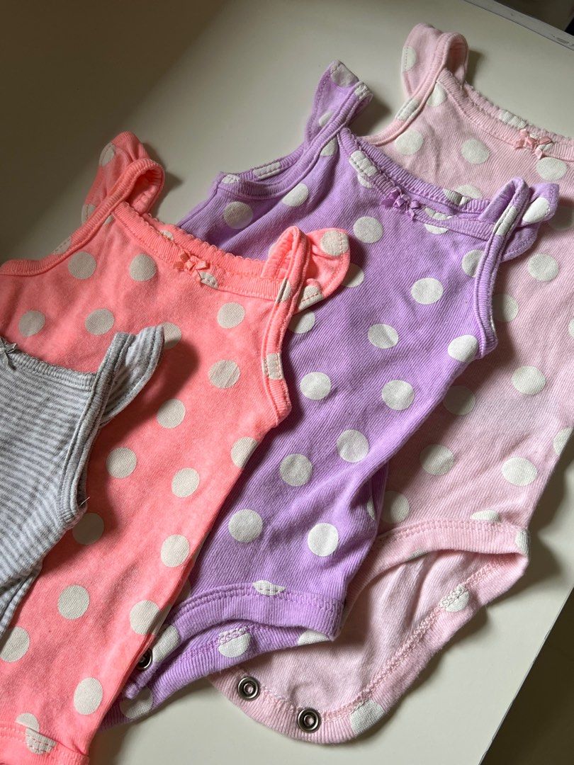Carter’s Sleeveless Bodysuit (Category: Babies & Kids Fashion) located in Tarlac. Submitted by eloijv (Listing ID 1322561383, Image 2). Description: Carter’s Sleeveless Bodysuit Washed, unworn 0-3 months.