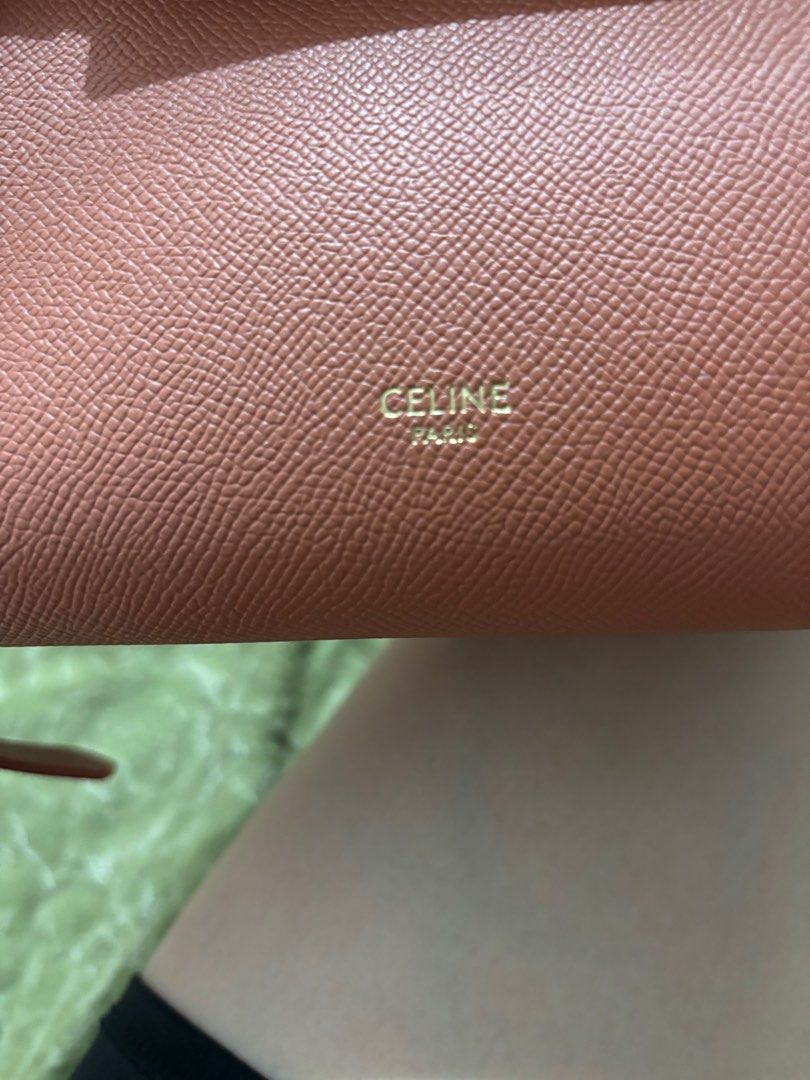 Celine 2way bag (Category: Luxury Bags & Wallets) located in Rizal. Submitted by riri.rarapreloved (Listing ID 1322426857, Image 3). Description: sobrang gandang celine sign of used only.