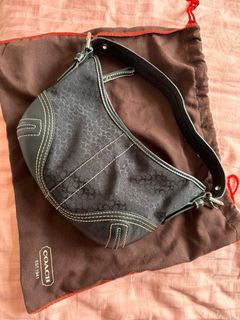 (Category: ) located in . Submitted by papetbox_sg (Listing ID 1322476620, Image 1). Description: .