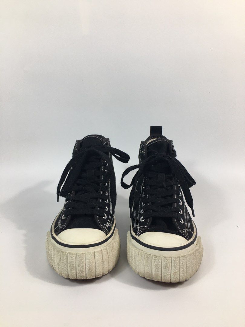 COMME DES GARÇONS GANRYU CREEPERS HIGH (Category: Sneakers) located in Caloocan City. Submitted by thrift.crcl (Listing ID 1322498259, Image 1). Description: COMME DES GARÇONS GANRYU CREEPERS HIGH MADE IN JAPAN EXCELLENT CONDITION SIZE 8.5-9 .