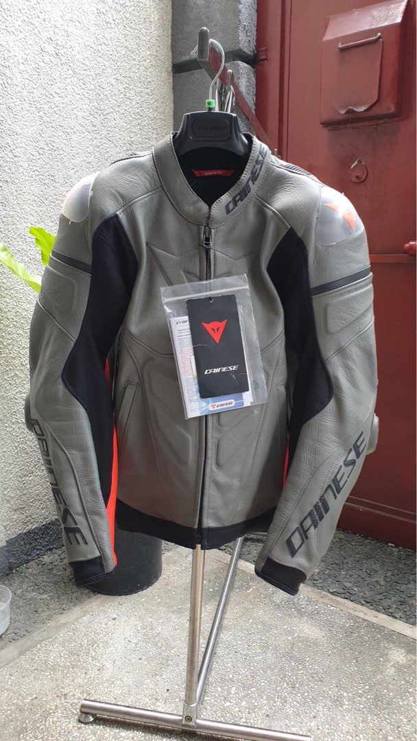 Dainese super race shop