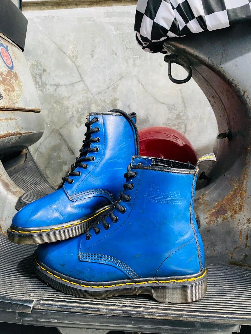 Dr Martens 1460 Blue Smooth Fesyen Pria Sepatu Sepatu Boot di Carousell