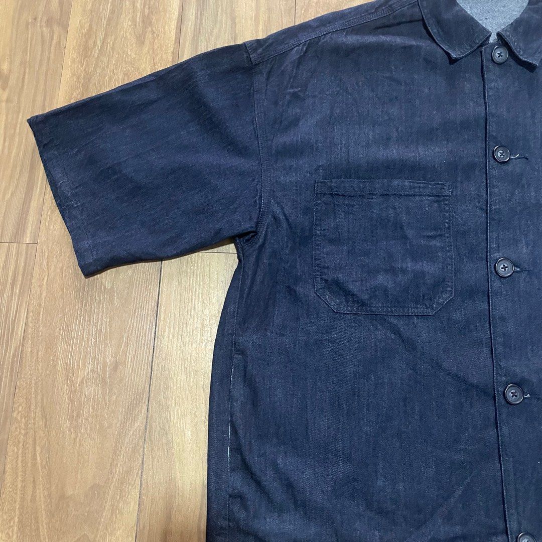 GU DENIM CHIEF POLO (Category: Tshirts & Polo Shirts ) located in Manila. Submitted by revise.ph_ (Listing ID 1322481023, Image 3). Description: GU DENIM CHIEF POLO Made in CAMBODIA Size :LARGE Dimension Length:29” Width:27 Shoulder:26 Sleeve:11.6 No issue Price:1,200 Free Shipping via JNT.