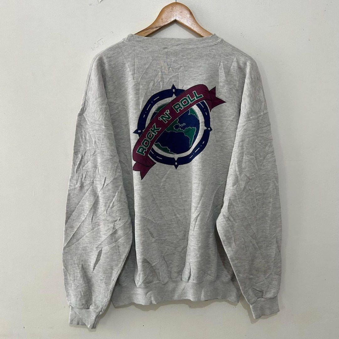 Hard Rock Cafe Crewneck Sweatshirt Men s Fashion Coats Jackets and Outerwear on Carousell
