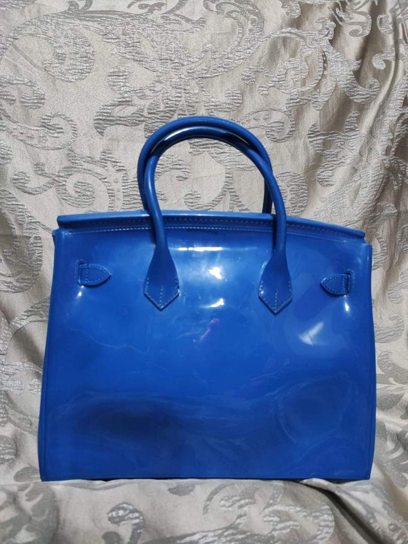 Hermes jelly birkin bag (Category: Shoulder Bags) located in Baguio. Submitted by jayrgijc52758 (Listing ID 1322442255, Image 2). Description: Hermes jelly birkin bag 30cm May super liit na color transfer sa bottom nya sa gilid No other flaw 600.