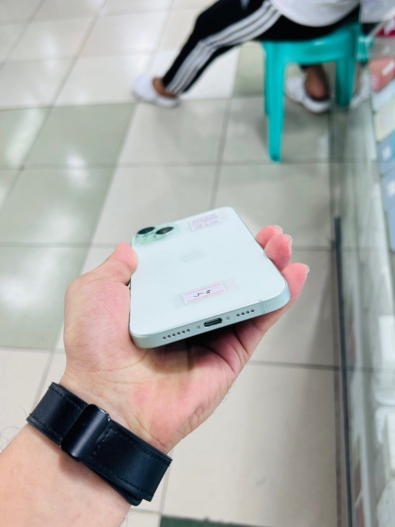 Iphone 15 Plus 512GB SMARTLOCKED 100BH NO ISSUES (Category: iPhone 15 Series) located in Pasig City. Submitted by najihahtelecomshop2018 (Listing ID 1322538584, Image 2). Description: OPEN FOR SWAP/SELLING: (INSTALLMENT THRU CREDITCARD/GGIVES/SPAYLATER) 🔸WE BUY AND SELL ANY KINDS OF GADGETS ( Pass sa Old Model ) 🔸 ‼️TAKENOTE: PASS SA MGA SCAMMERS | THIRD PARTY )‼️ Quick Specs: ⤵️ (ONHAND) Iphone 15 Plus 512GB SMARTLOCKED NO HIDDEN ISSUES NO HIS