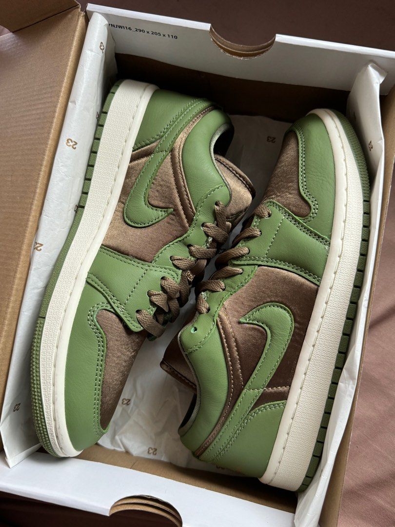 Jordan 1 Low Brown Kelp (WMNS) (Category: Sneakers) located in Makati City. Submitted by joannahmae (Listing ID 1322443452, Image 3). Description: Jordan 1 Low ‘Brown Kelp/Sky J LT Olive Sail’ - size 8 Brand new 💯 Original For proof of transactions check us out at our social media platforms Fb: Toejam Instagram: toejam_ph.