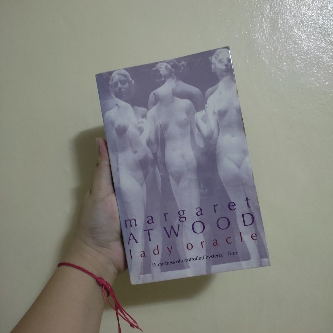 LADY ORACLE BY MARGARET ATWOOD (Category: Storybooks) located in Batangas. Submitted by vlythleex (Listing ID 1322456412, Image 2). Description: Lady Oracle by Margaret Atwood - 150PHP Decluttering || Done Reading MOP: GCash or Bank Transfer MOD: LBC (COD for the SF) Feel Free to Message us! Thank you. <3.