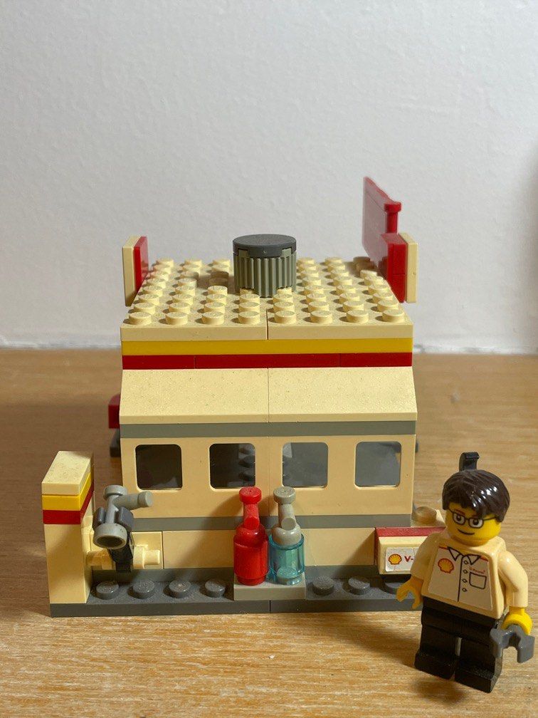 Lego Set @ 40195 Shell + 1 FREE LEGO GIFT, Hobbies & Toys, Toys & Games ...