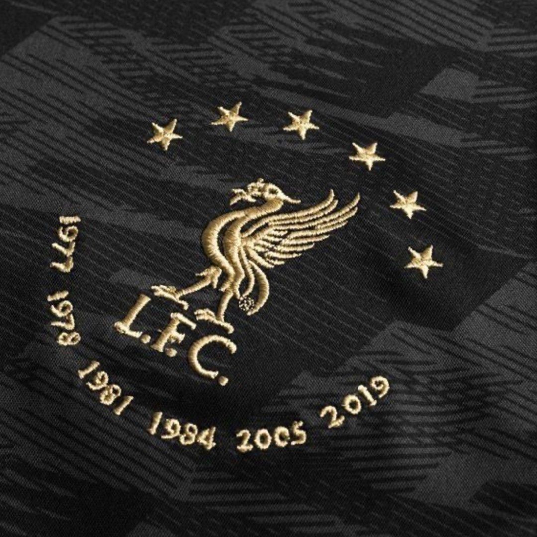 Liverpool New Balance XXL Men s Fashion Activewear on Carousell
