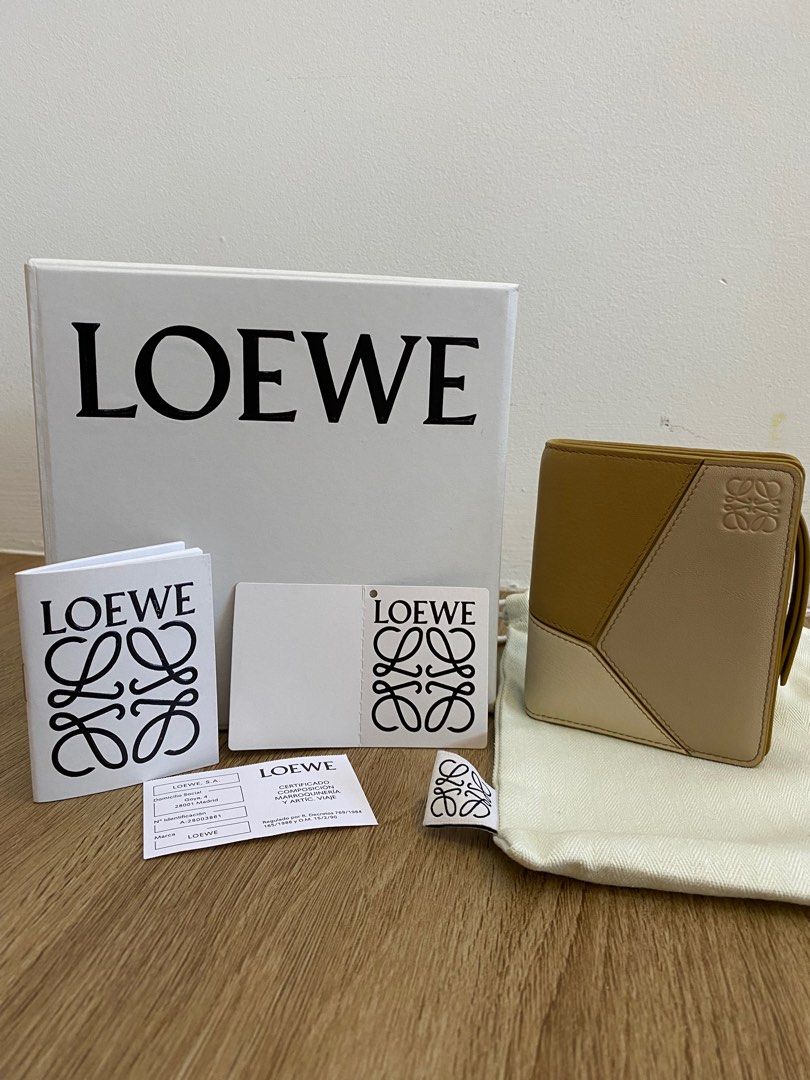Loewe Puzzle compact zip wallet in classic calfskin, Luxury