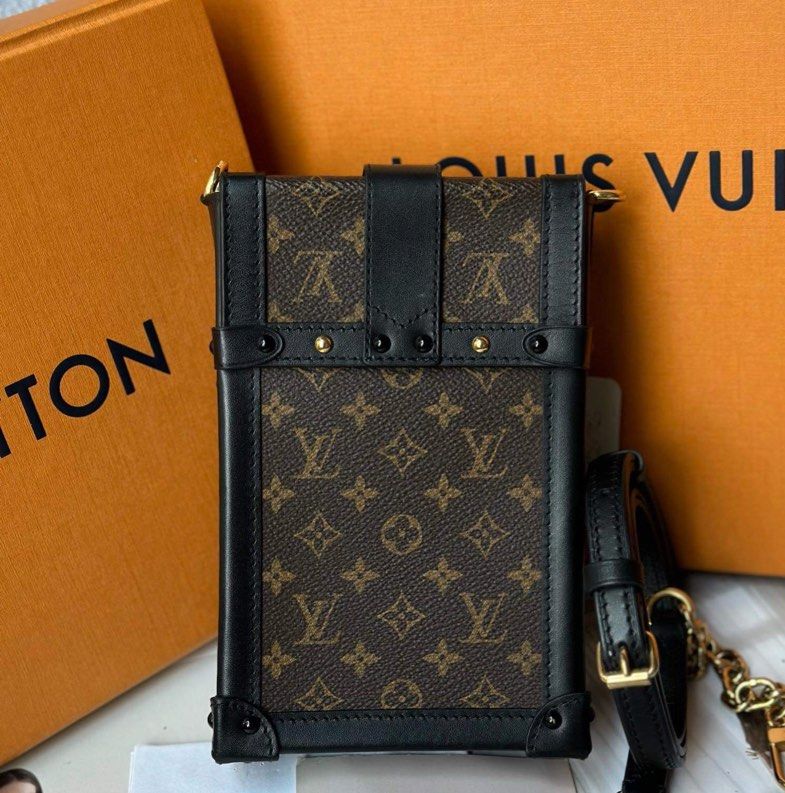 Louis vuitton pochette trunk verticale discount