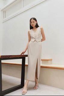 (Category: ) located in . Submitted by jowears (Listing ID 1322393934, Image 1). Description: .