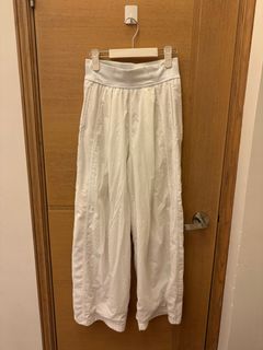 （分類：）位於 。 由 ceceheq 提交（商品編號 1322445952，圖片 1）。簡介： 。