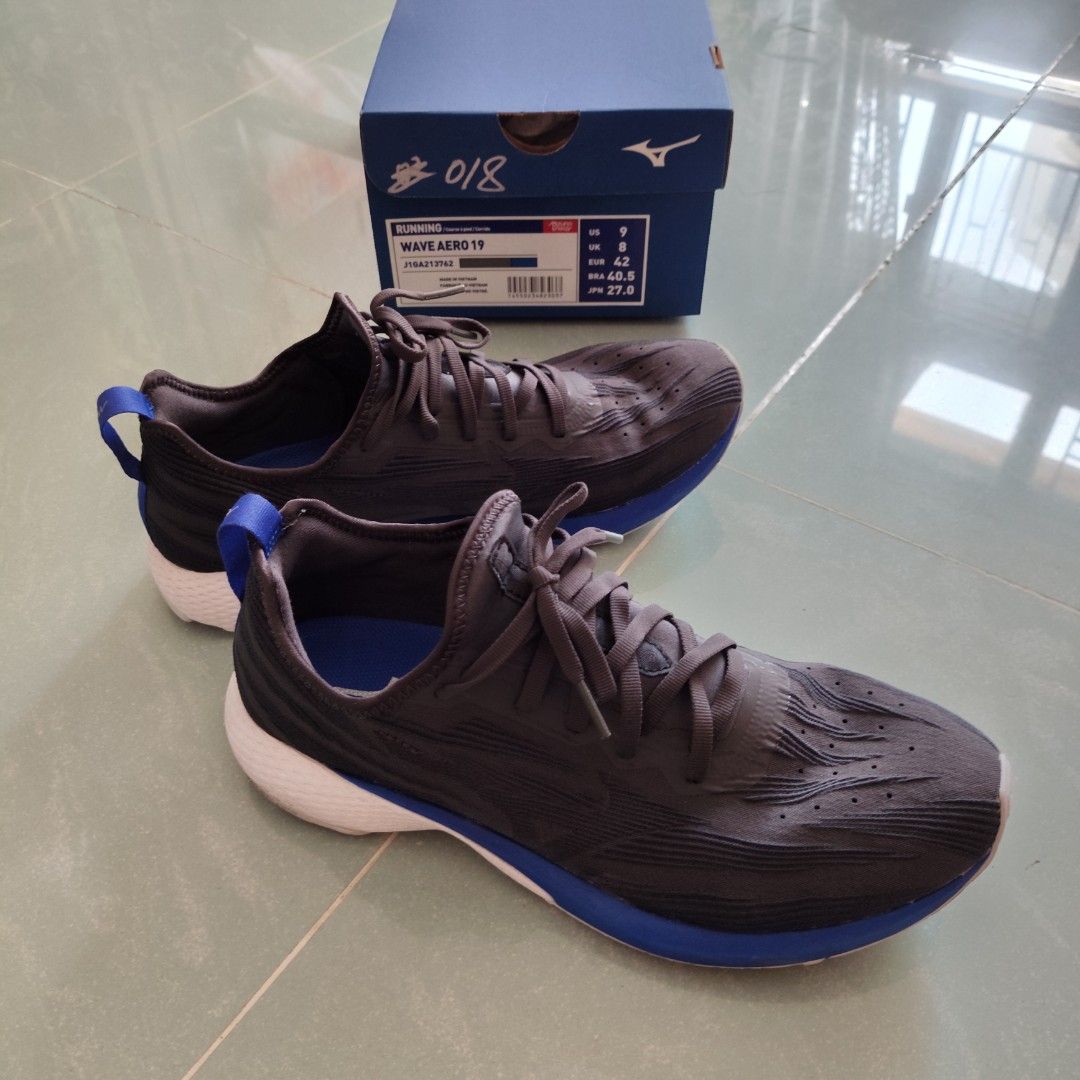 Mizuno Wave Aero 19 with Box Carousell