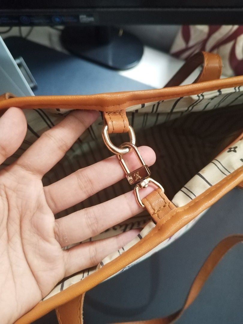 Multicolor Neverfull (Category: Luxury Bags & Wallets) located in Manila. Submitted by cfsg061214 (Listing ID 1322456921, Image 3). Description: .