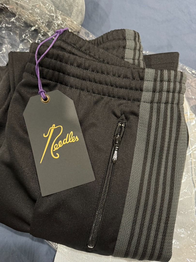 Needles x BEAVER Track Pants 別注款電繡蝴蝶直筒長褲黑灰-S Needles x BEAVER Track Pants 別注款電繡蝴蝶直筒長褲黑灰-S