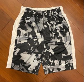 (Category: ) located in . Submitted by danny11222222 (Listing ID 1322517098, Image 1). Description: .