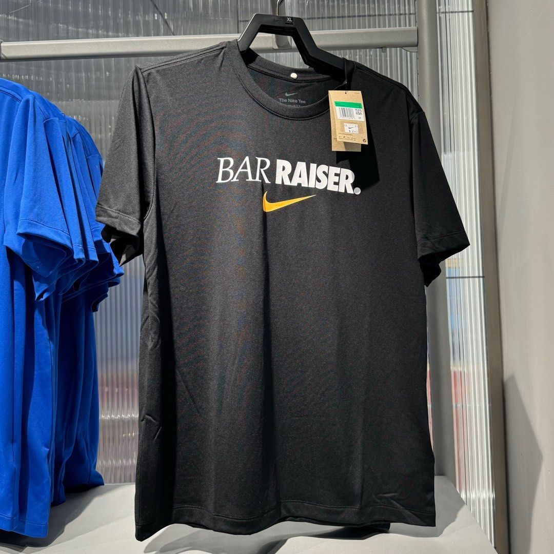 nike t shirts men black