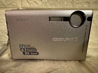 Nikon Coolpix S9 Battery Charger Kit - Replacement For EN-EL8 With Car & EU Adapters