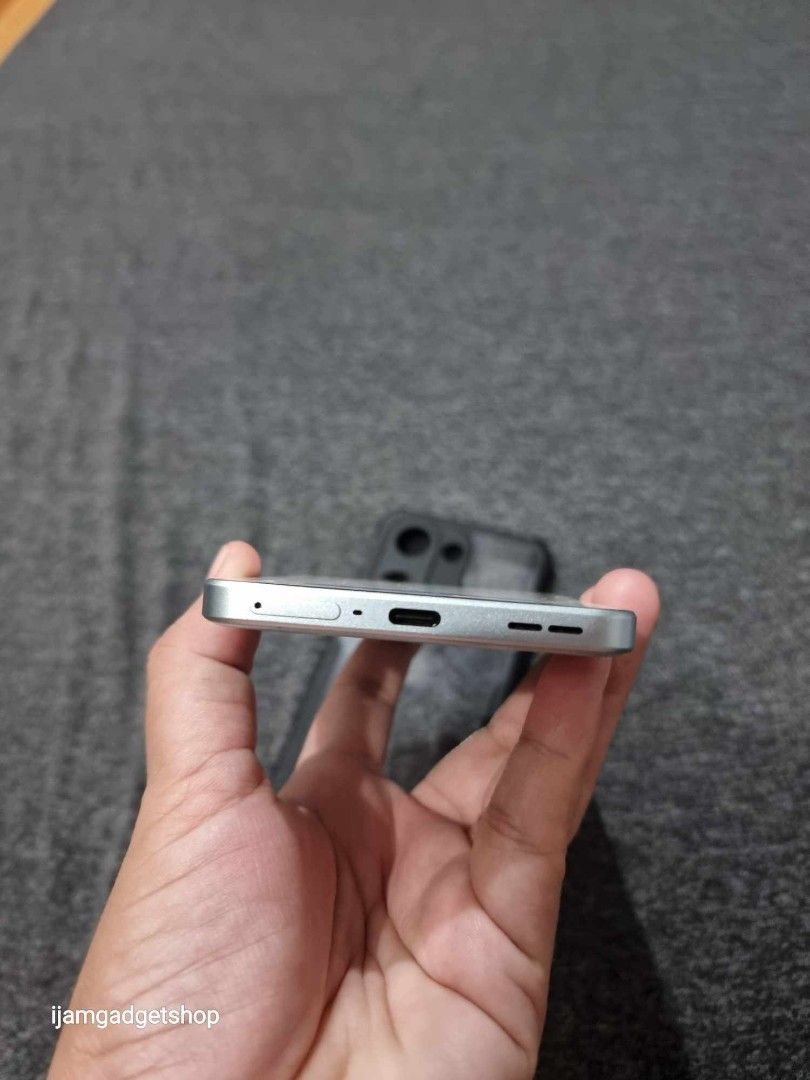 One plus nord 3 5g (Category: OnePlus) located in Manila. Submitted by ijamgadgetsshop (Listing ID 1322406580, Image 2). Description: one plus nord 3 5g 12/256gb good as new unli check with charger replacement 📌we do cod in metro manila and near provinces just add sf only accept trade in swap 📌can visit in my store at greenhills shopping center 📌we do LBC transaction 📌we accept credit card in store 📌for fast transaction make acall 0929159303