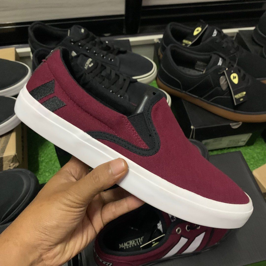 Macbeth slip on outlet