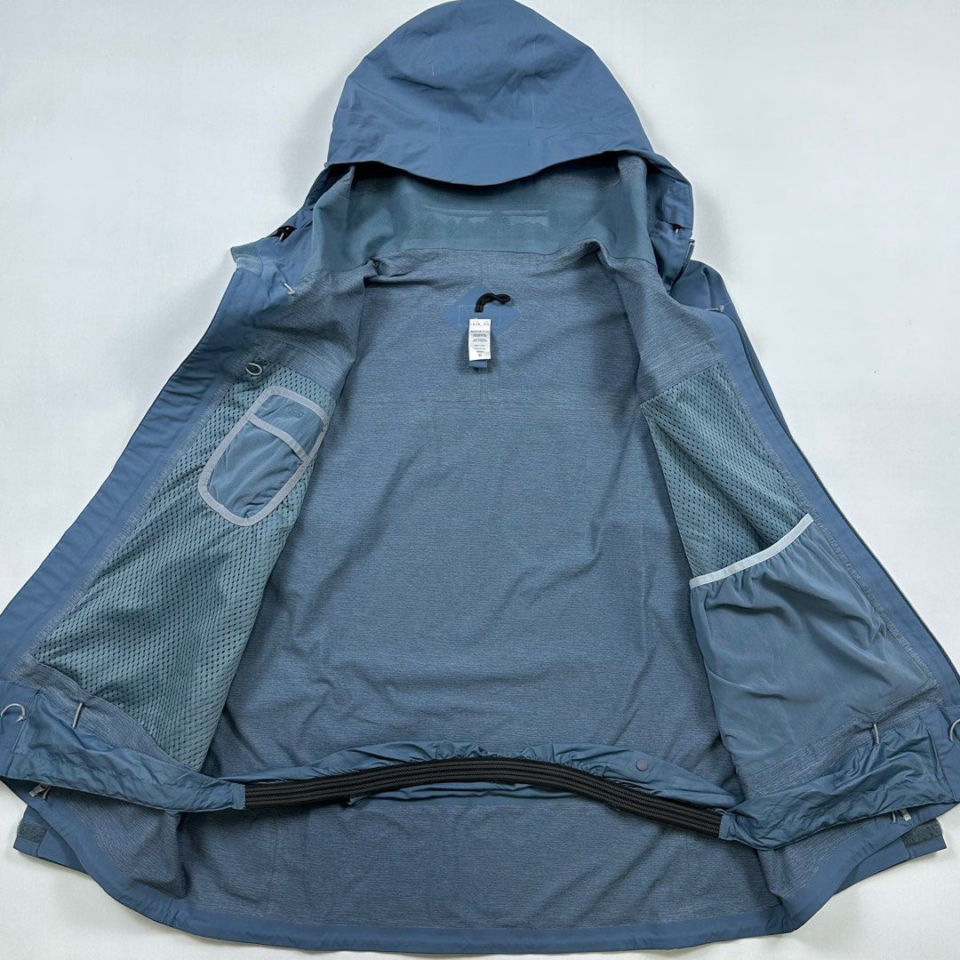 Patagonia Sierra Design All Season Soft Shell Jacket Men s Fashion Coats Jackets and Outerwear on Carousell