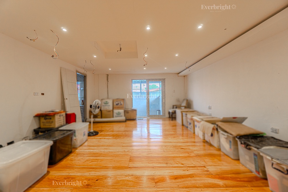 (Category: ) located in . Submitted by PropertiesByZaldy (Listing ID 1322409134, Image 1). Description: .