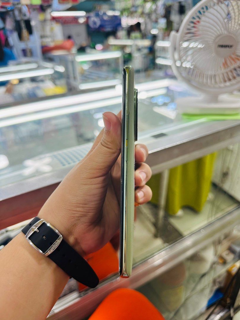 Realme 11 Pro + 512gb Dualsim FU Complete (Category: Realme) located in San Juan City. Submitted by javedsgadgetshop (Listing ID 1322456710, Image 3). Description: OPEN FOR INSTALLMENT VIA CREDIT CARD/GGIVES/SPAY/BILLEASE & SWAP/TRADE-IN! BUY AND SELL! Quick Specs : Realme 11pro+ •512gb •NTC Variant •Good batt health •Factory Unlock •95% Smoothness •No hidden issue | No Repaired •100% Authentic | Not Refurbished •w/ OEM Charger & store warranty ❣