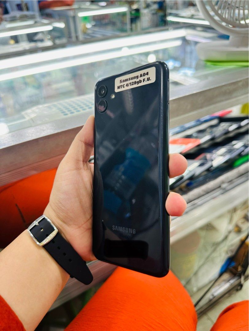 Samsung A04 128gb Dualsim (Category: Samsung) located in San Juan City. Submitted by javedsgadgetshop (Listing ID 1322458946, Image 2). Description: OPEN FOR INSTALLMENT VIA CREDIT CARD/GGIVES/SPAY/BILLEASE & SWAP/TRADE-IN! BUY AND SELL! Quick Specs : Samsung A04 •128gb •NTC Variant •Good batt health •Factory Unlock •95% Smoothness •No hidden issue | No Repaired •100% Authentic | Not Refurbished •w/ OEM Charger & store warranty ❣️ - serial can be