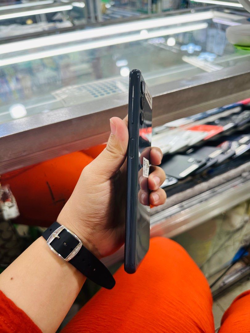 Samsung A13 128gb FU Dualsim (Category: Samsung) located in San Juan City. Submitted by javedsgadgetshop (Listing ID 1322458460, Image 3). Description: OPEN FOR INSTALLMENT VIA CREDIT CARD/GGIVES/SPAY/BILLEASE & SWAP/TRADE-IN! BUY AND SELL! Quick Specs : Samsung A13 •128gb •NTC Variant •Good batt health •Factory Unlock •95% Smoothness •No hidden issue | No Repaired •100% Authentic | Not Refurbished •w/ OEM Charger & store warranty ❣️ - serial can