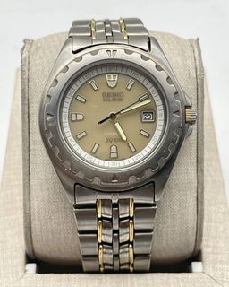 (Category: ) located in . Submitted by _classicwatchcollection (Listing ID 1322428913, Image 1). Description: .