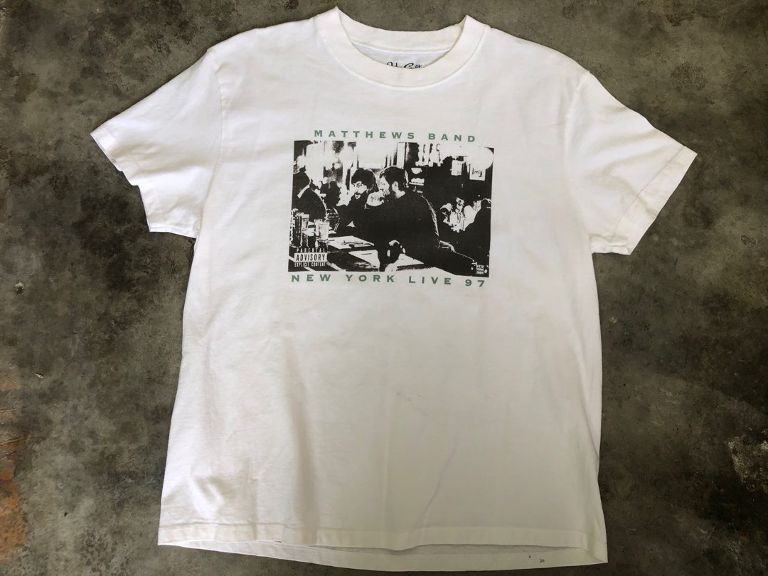 vintage 9os band shirt, Men's Fashion, Activewear on Carousell