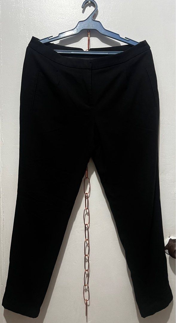 Sale!!Zara Basic trouser (Category: Jeans) located in Manila. Submitted by macris89 (Listing ID 1322394176, Image 1). Description: Zara Basic trouser Size:32-33 Length:37.