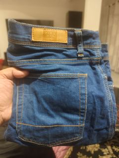 (Category: ) located in . Submitted by fardriduan (Listing ID 1322522715, Image 1). Description: .