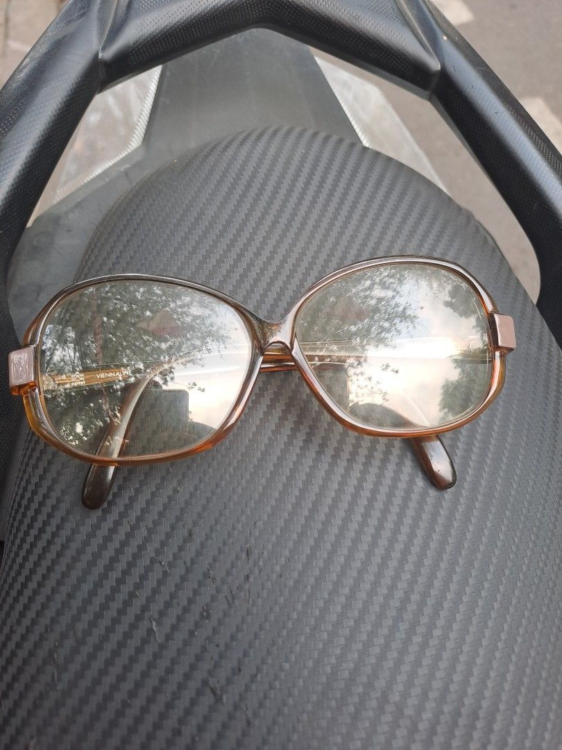 80s vintage australia made VIENNALINE sunglasses small head size