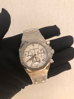 （分類：）位於 。 由 vipwatch_causewaybay 提交（商品編號 1322596479，圖片 1）。簡介： 。