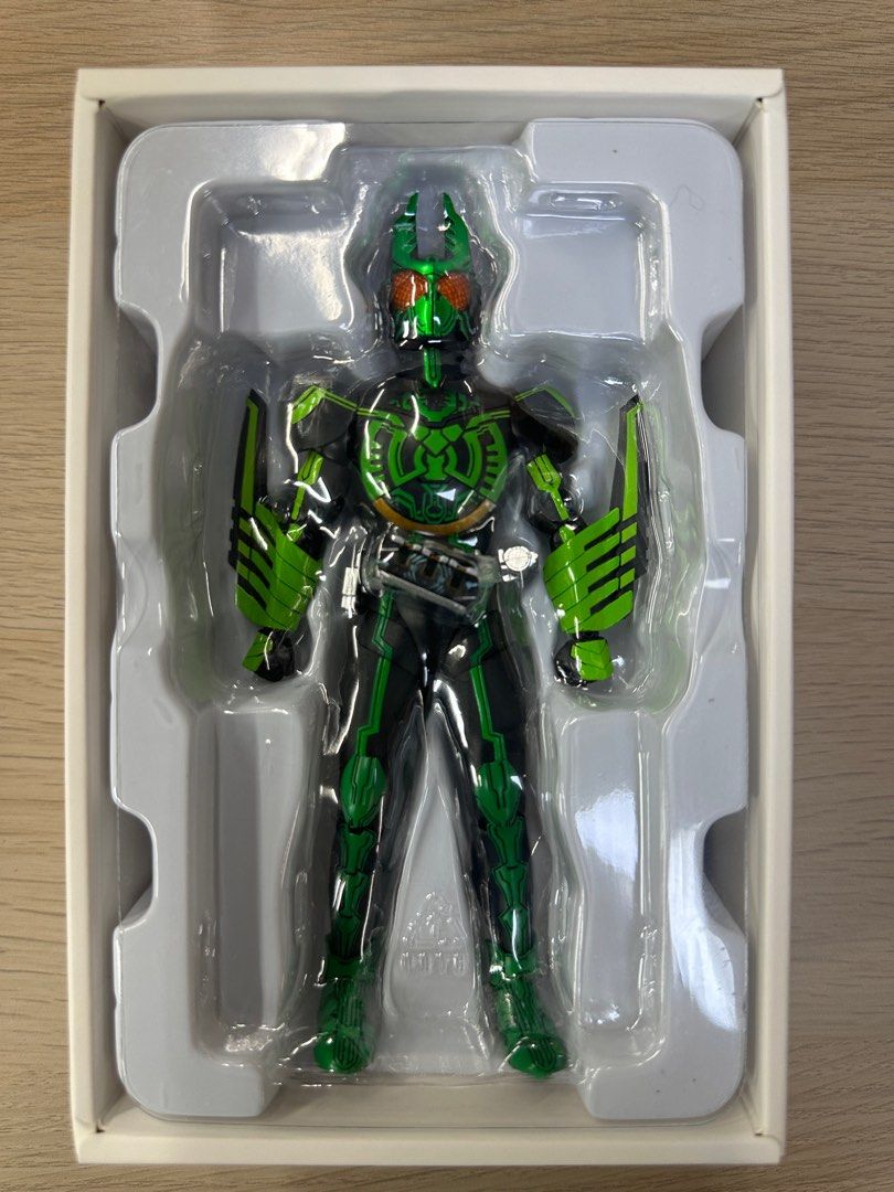 已開齊件冇爛🤘🏻🤘🏻 shf 真骨雕ooo 蟲系combo gatakiriba, 玩具收藏