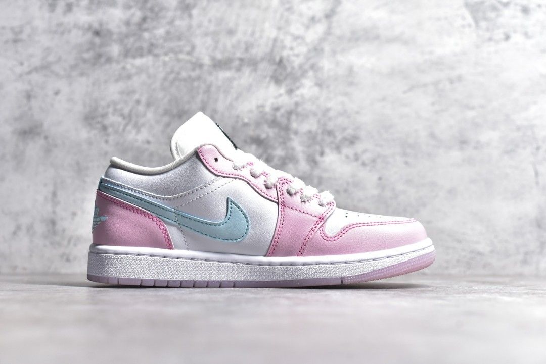 Air Jordan 1 Low SE Paw Print Pink Foam shoes