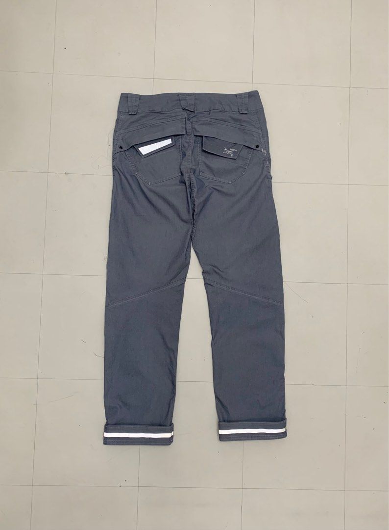 ARC'TERYX　trim  fit coupe ajusteeパンツ　３２ Arcteryx Trim Fit Coupe Ajustee Pants, Men's Fashion, Bottoms