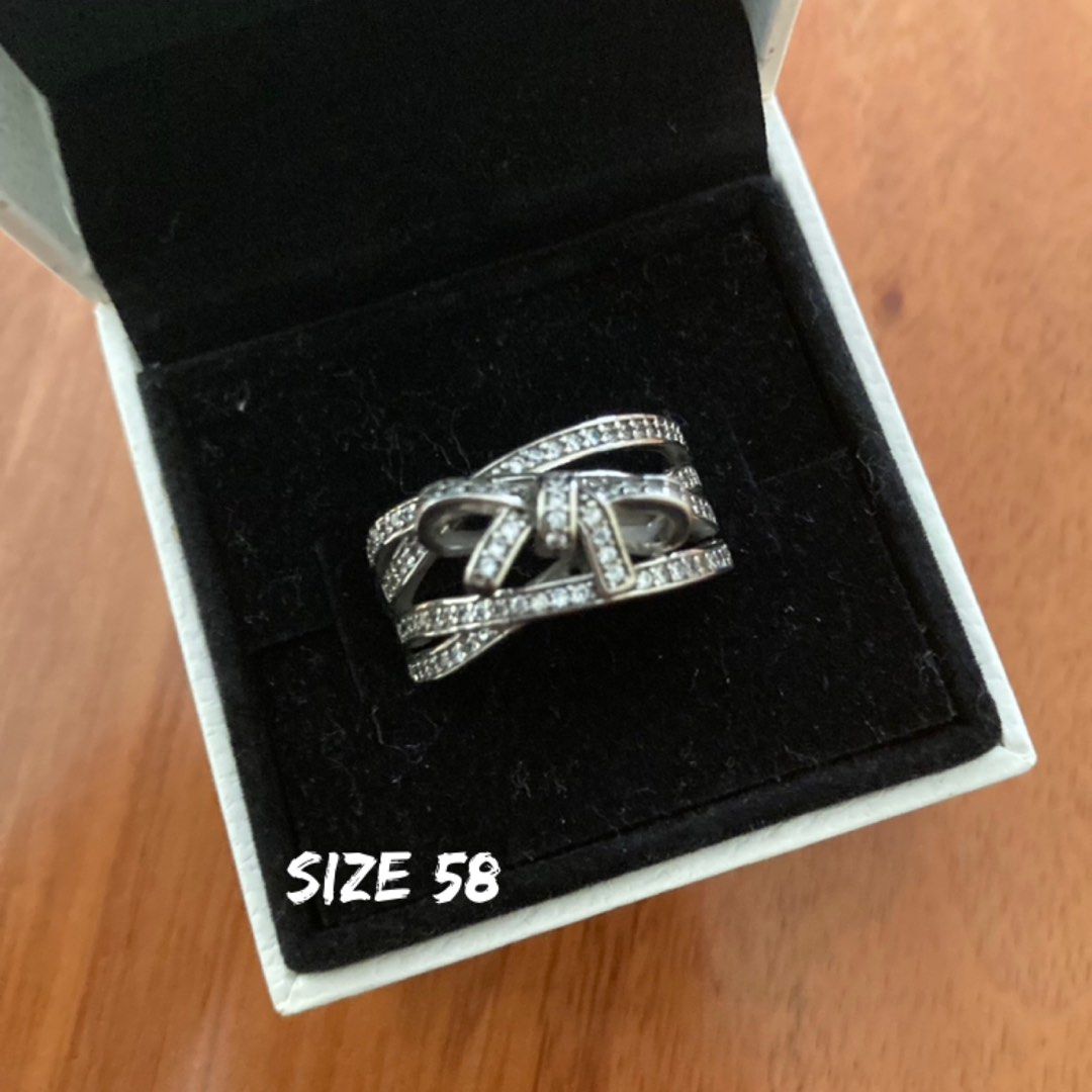 Pandora sentiments ring store