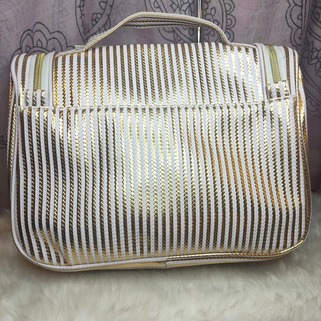 Vince camuto white bag top