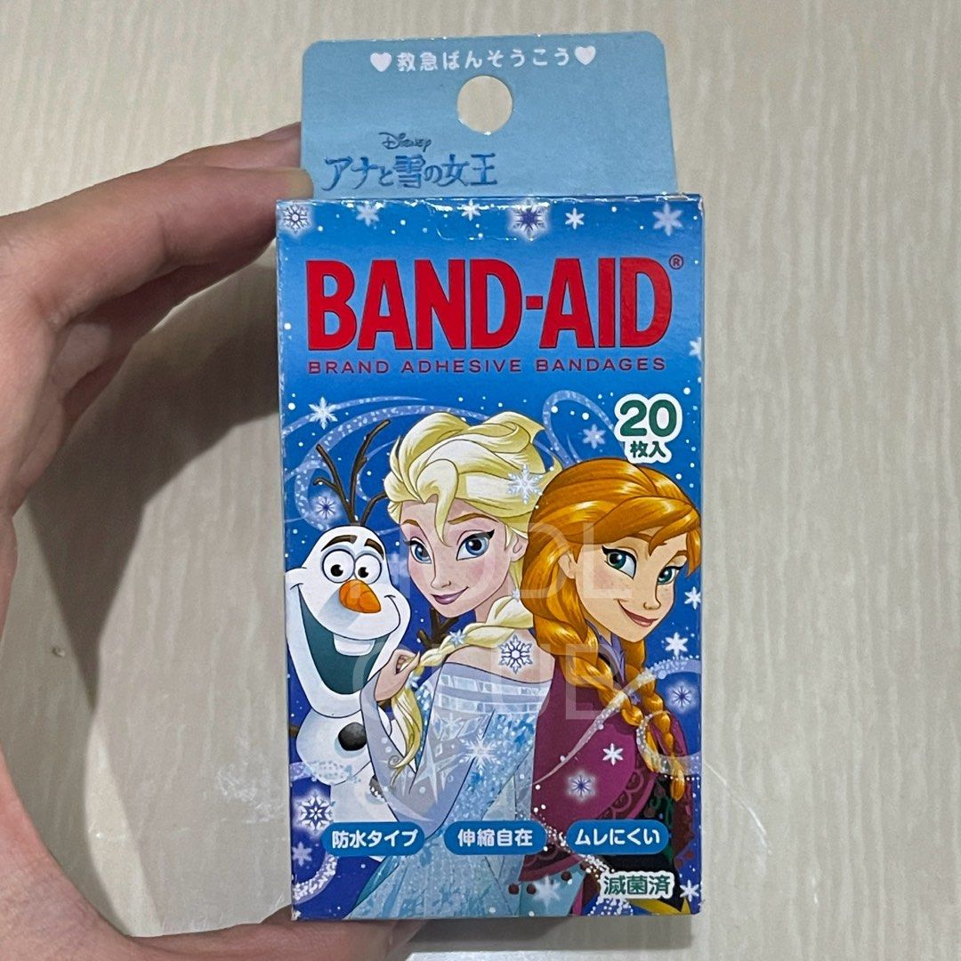 Band-aid Frozen 20pcs waterproof (Category: Medical Supplies & Tools) located in Manila. Submitted by hodlclub (Listing ID 1322659124, Image 1). Description: 1 box of 20pcs Water and bacteria barrier Stretchable special tape Specially processed pad Sterilized For minor wounds 58mm x 19mm Contains 10 different designs From Japan On hand Available.