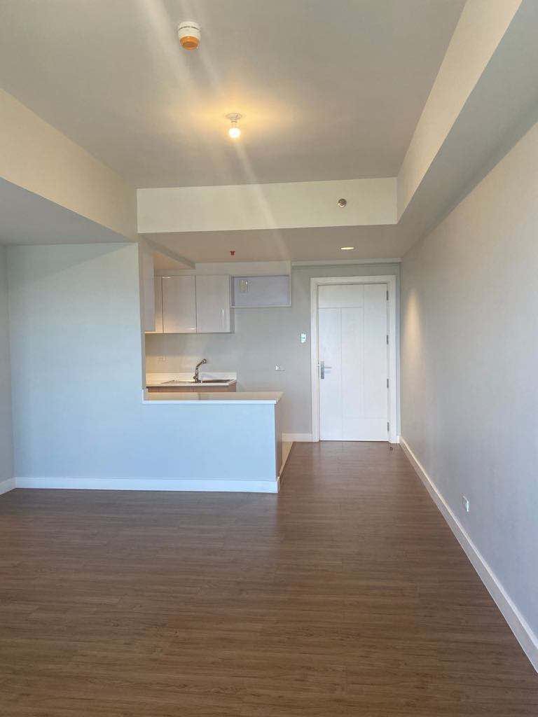 (Category: ) located in . Submitted by justthinkingg (Listing ID 1322660950, Image 1). Description: .